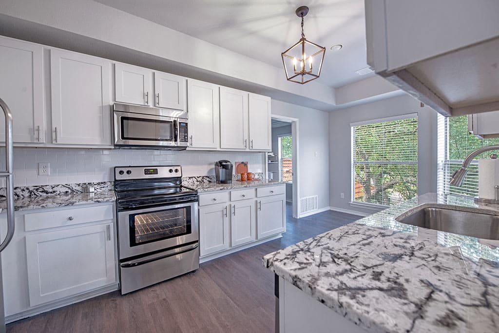 Fully furnished apartment in Austin, TX